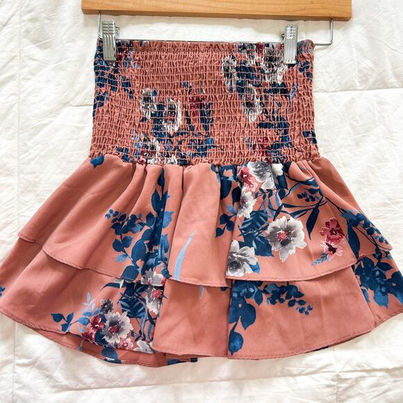 NWOT Sage The Label Floral Two-Piece Set XS Tie Front Crop Top Tiered Mini Skirt - Picture 2 of 7